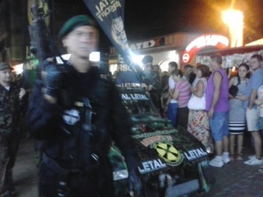 Carnaval, distracţie, mii de turişti şi... dovezile că au fost în Mamaia!